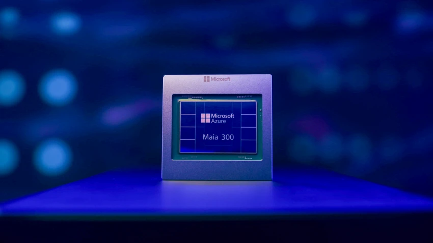 Microsoft تكشف عن شريحة Maia 300 للاستدلال وتبدأ نشرها في 2027