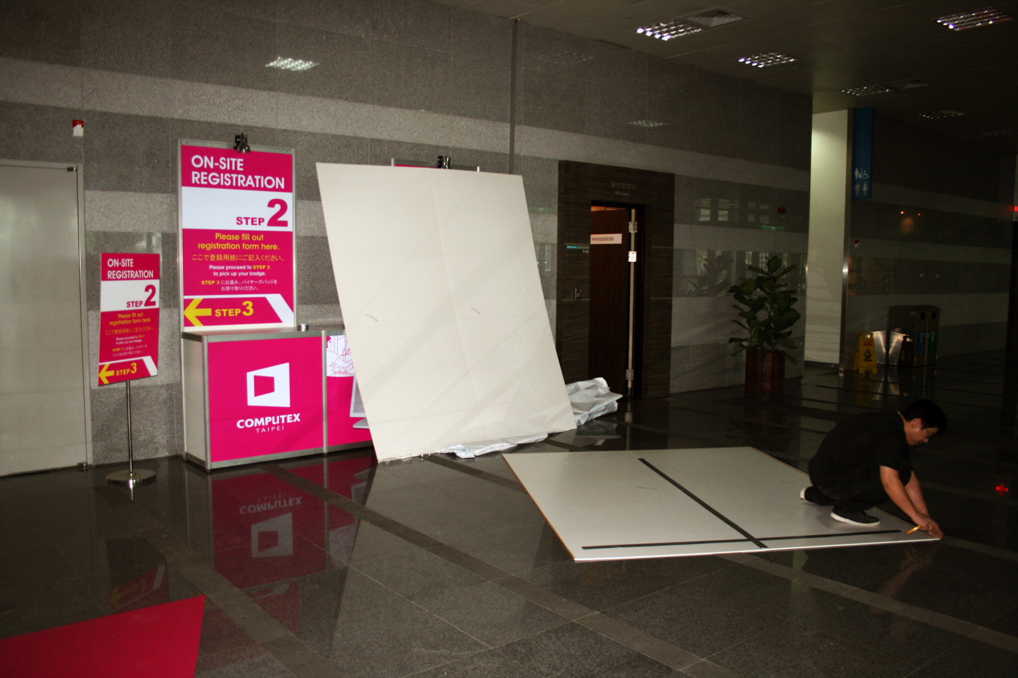 [Computex 2012] تجهيزات قاعة NanGang لمعرض كمبيوتكس