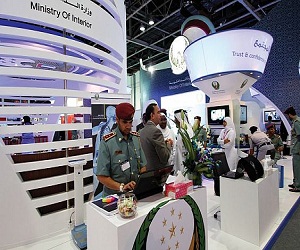 GITEX 2011: القيادة العامة لشرطة أبو ظبي تكشف عن أول جهاز إلكتروني لإستخراج رخصة السيارات في دقيقتين