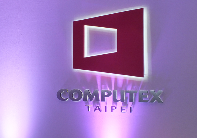 كيف تم افتتاح معرض COMPUTEX 2015؟