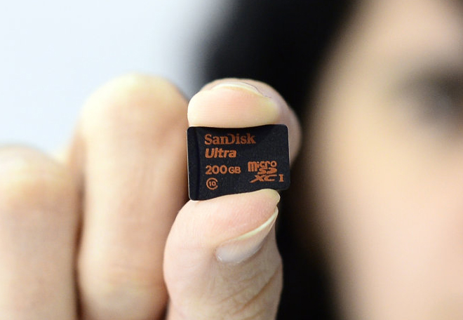 Sandisk تفكر ببيع نفسها لشركة أخرى!!