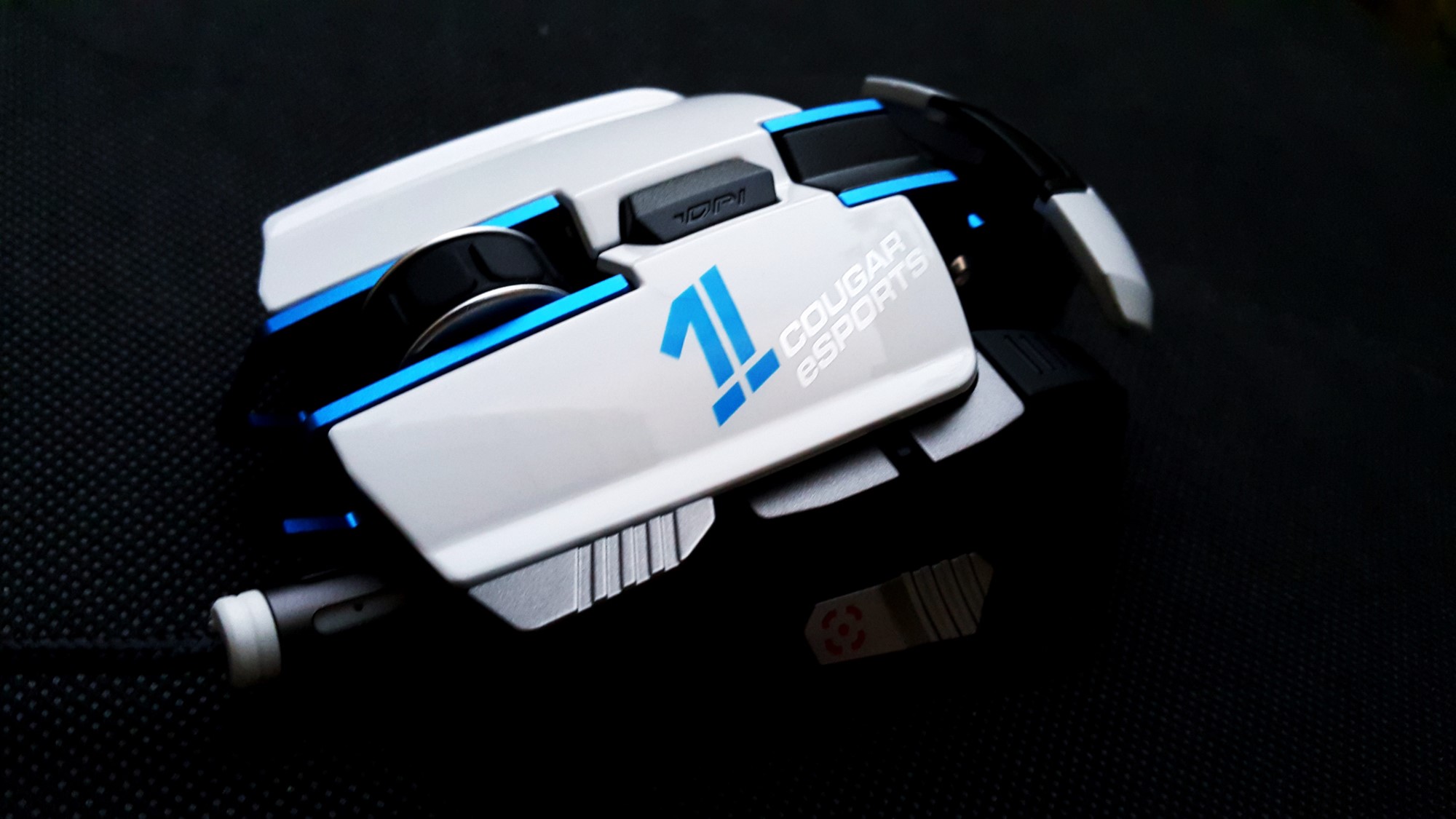 مراجعة فأرة الالعاب Cougar 700M eSports