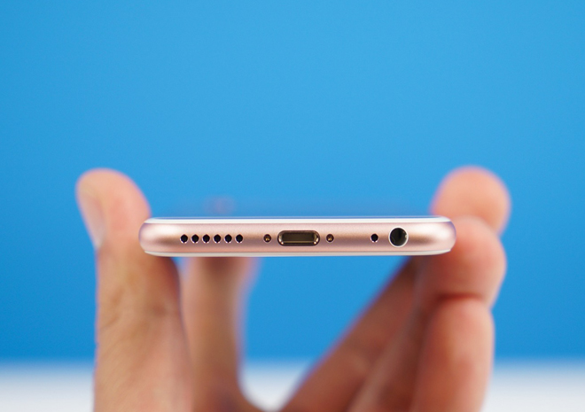 أبل تتخلى عن منفذ سماعات 3.5mm مع هاتف iPhone 7