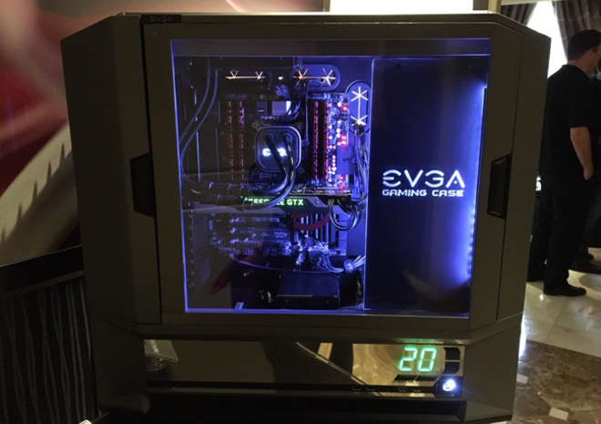 EVGA تفاجئ جمهور الاعبين بكيس مصمم خصيصاً لأجلهم