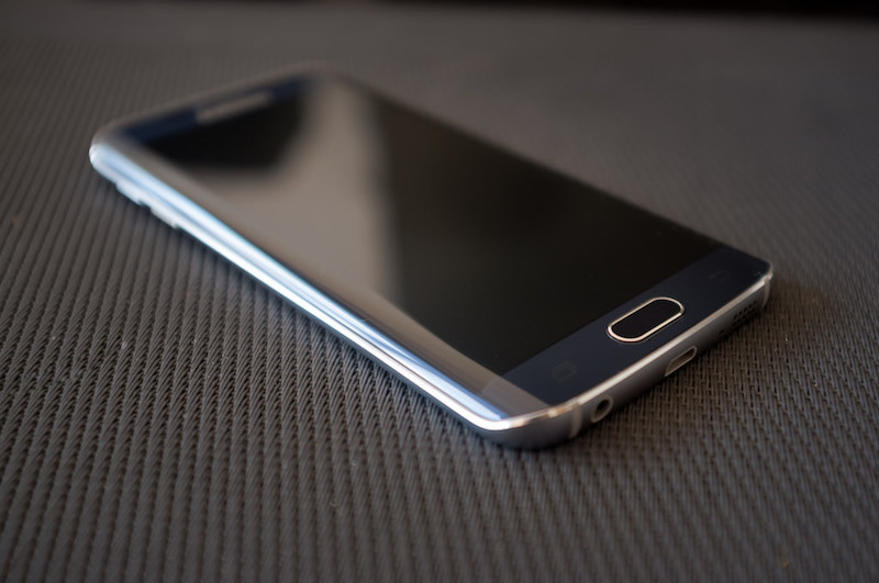 أول صور حية مسربة لـ Galaxy S7 و S7 Edge