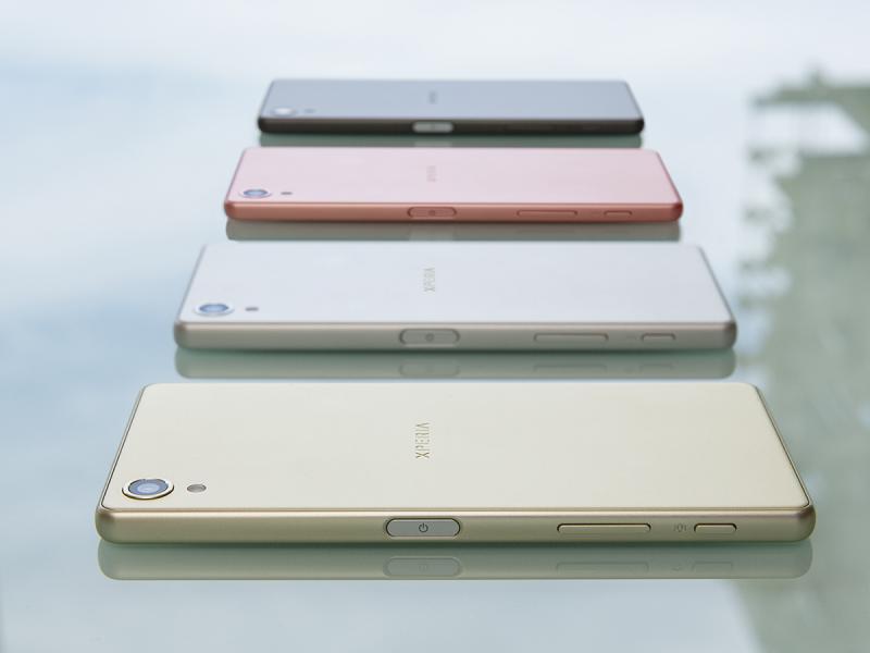 الفئة المتوسطة تسيطر علىMWC: سوني تعلن عن هاتفين جديدين
