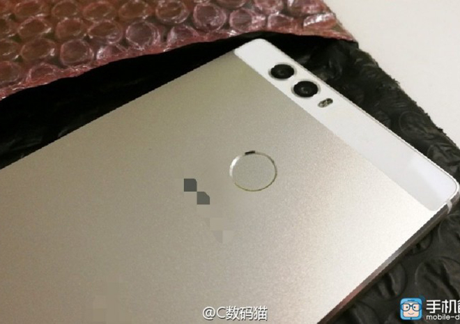 أولى الصور تؤكد قدوم هاتف Huawei P9 بكاميرتين خلفية