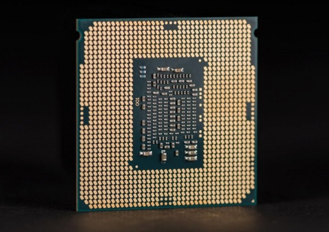معالج Core i7-6950X هو أول معالج مكتبي بعشرة أنوية من إنتل!