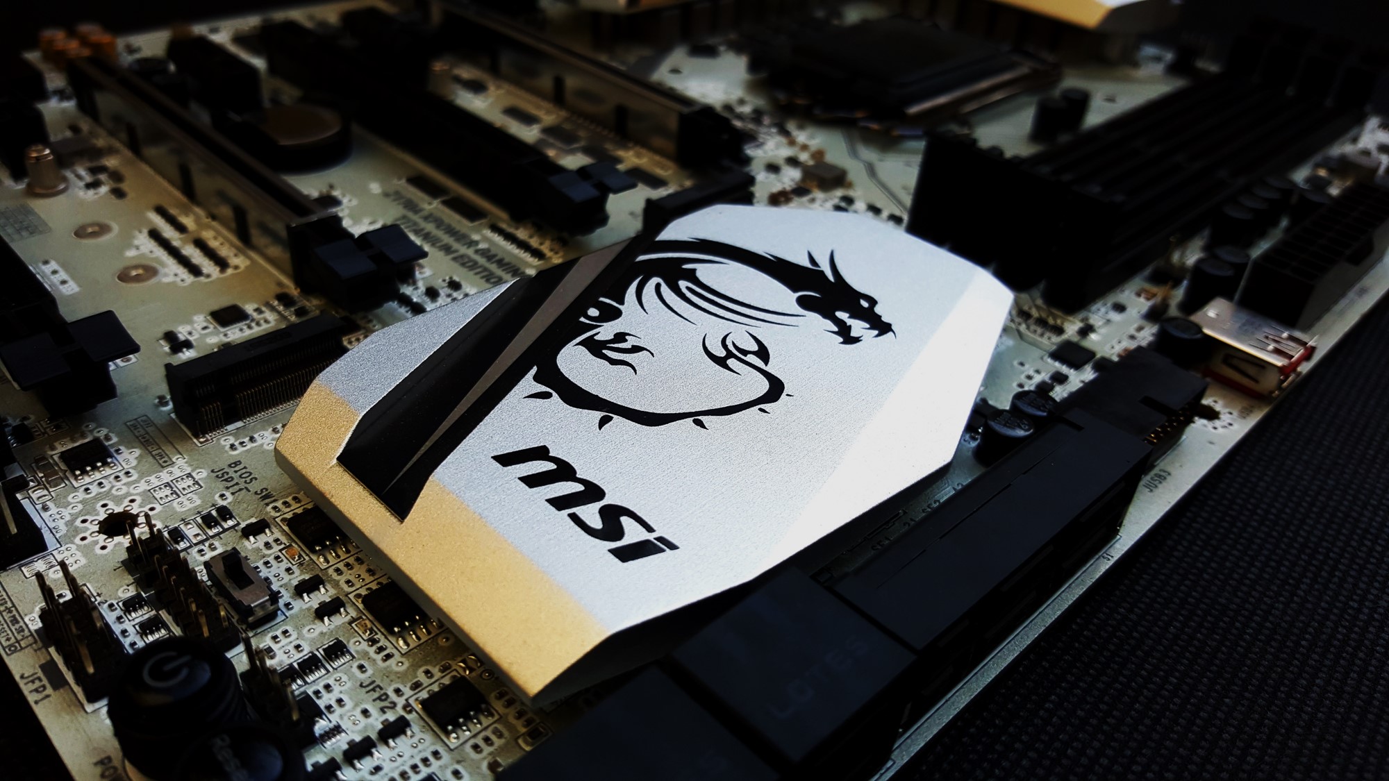مراجعة اللوحة الأم MSI Z170A XPower Gaming Titanium Edition