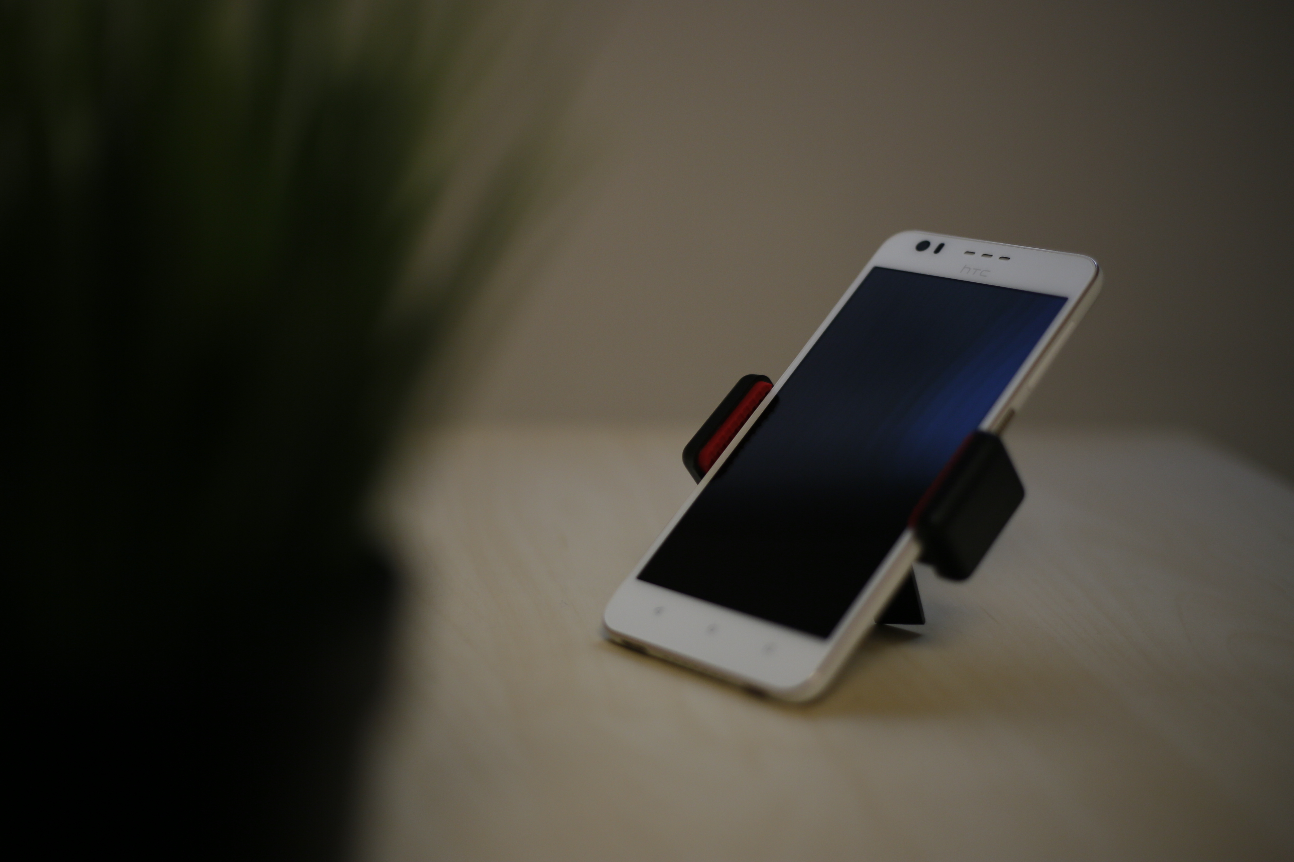 مراجعة هاتف HTC Desire 10 Lifestyle