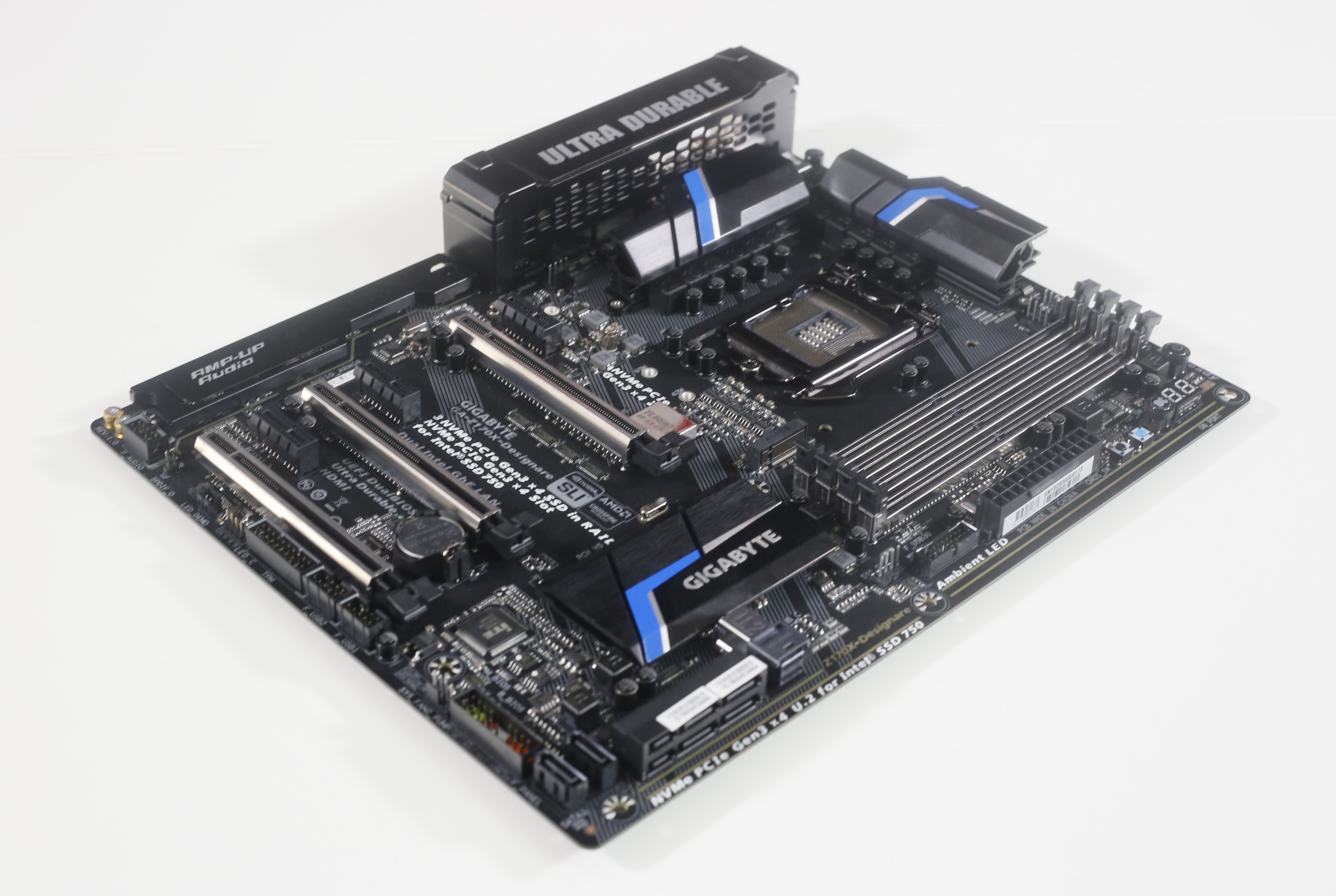 مراجعة اللوحة الأم GIGABYTE Z170X DESIGNARE