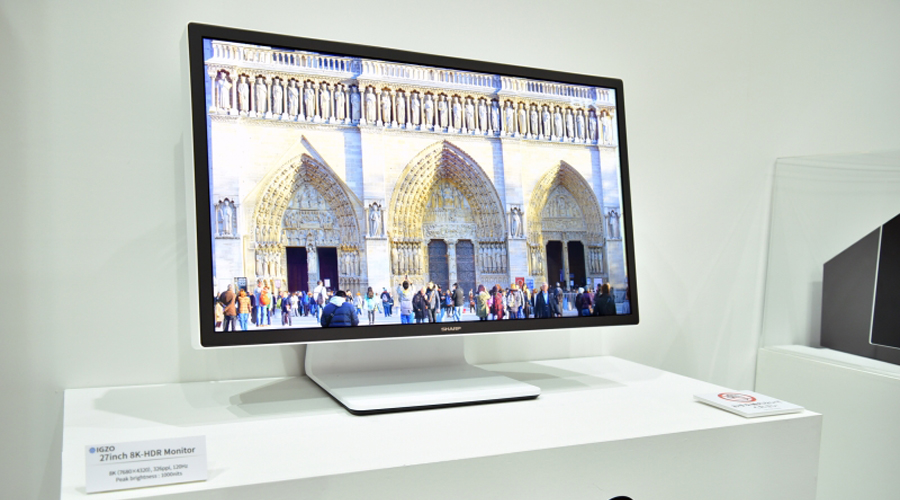 جنون Sharp يتجسد مع شاشة IGZO بحجم 27 بوصة ودقة 8K