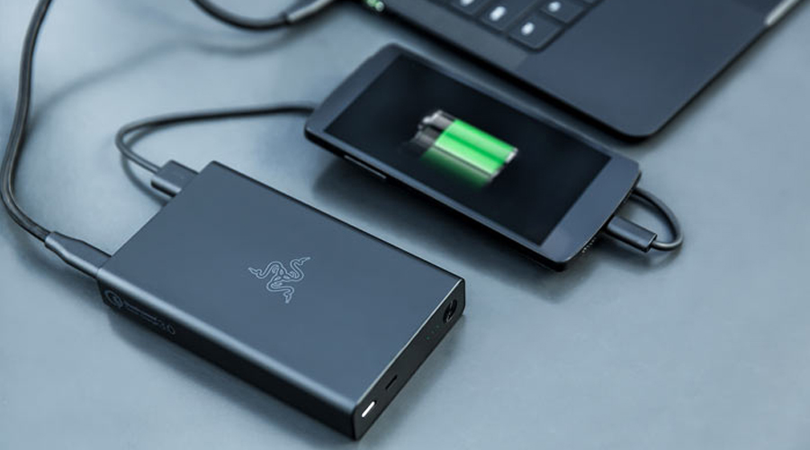 بطارية Razer Power Bank قادرة على شحن لابتوب/هاتف/جهاز لوحي
