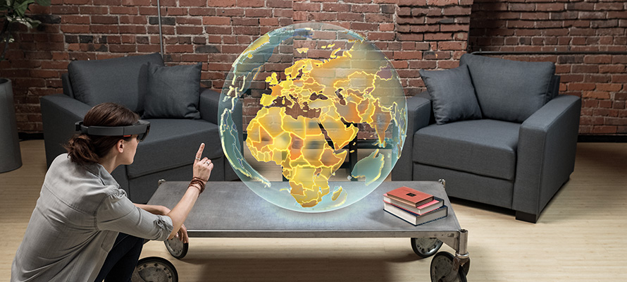تجربة Final Fantasy XIV باستخدام نظارة الواقع المعزز HoloLens