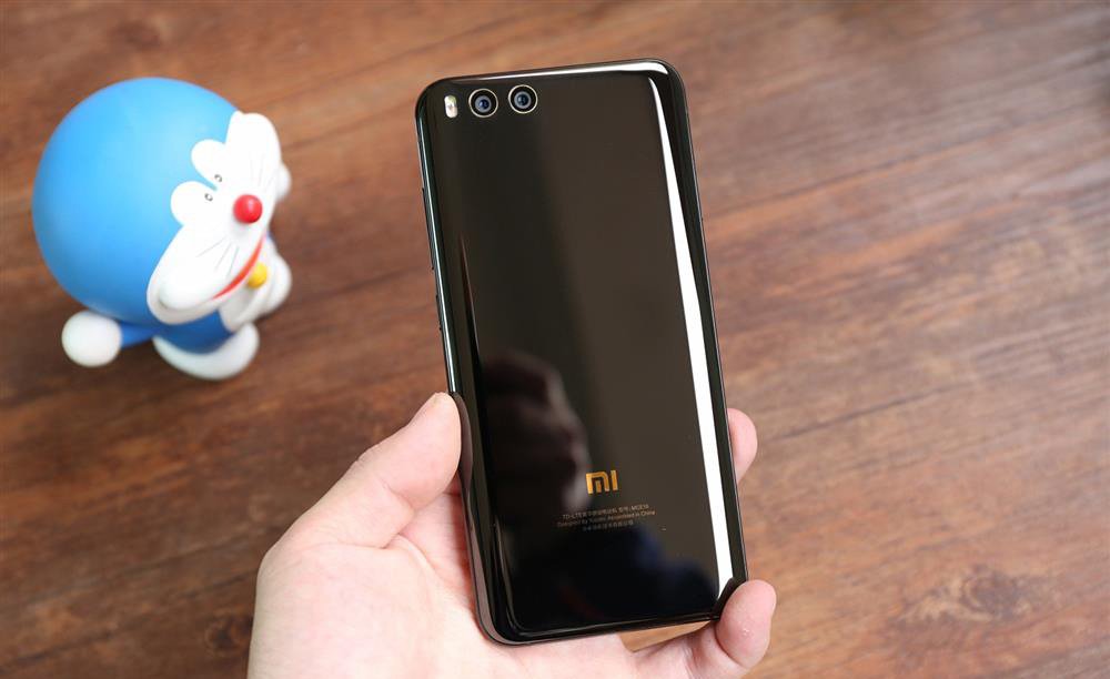 هاتف Xiaomi Mi 6 أصبح متاح اليوم للشراء من خارج الصين