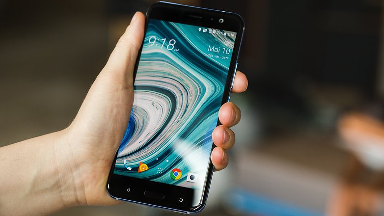 هاتف HTC U11 أفضل هاتف من ناحية الاداء في العالم لشهر مايو