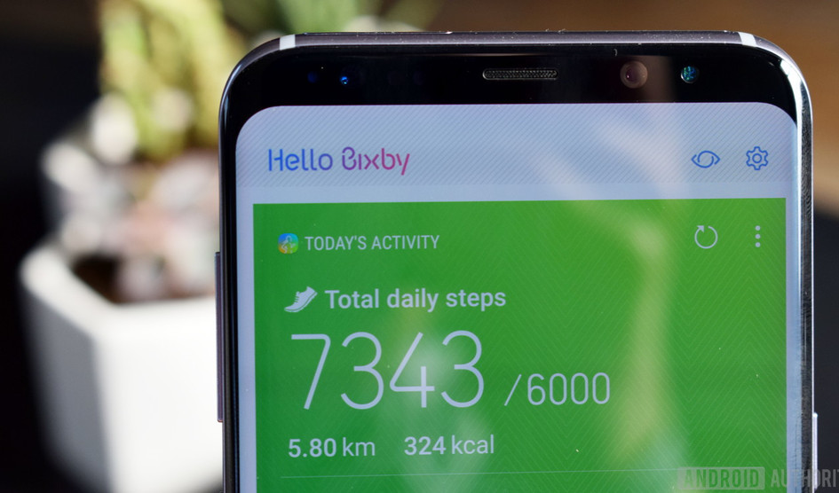 هاتف Galaxy A7 يحصل أخيراً علي دعم المساعد الشخصي Bixby