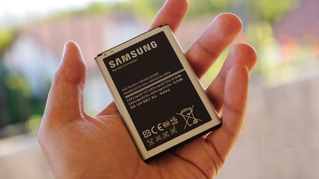 سامسونج تبدأ العمل علي بطاريات الحالة الصلبة Solid State Batteries