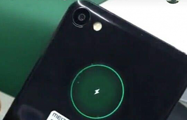 شركة Meizu تعمل على هاتف جديد Meizu X2 بشاشة اضافية دائرية الشكل