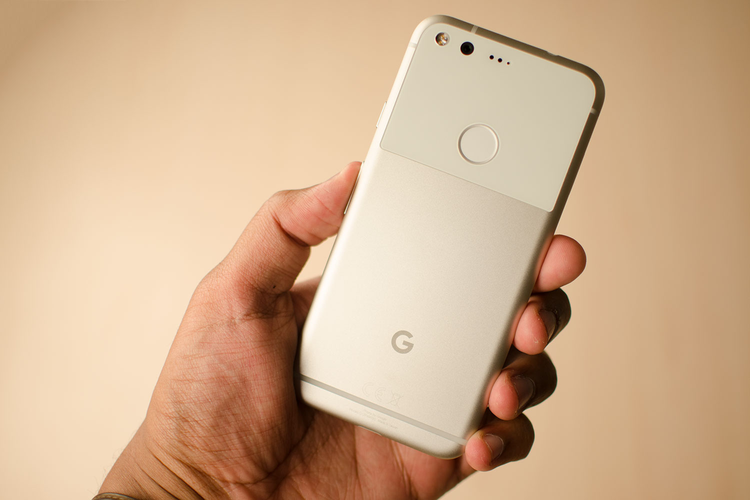هاتف Google Pixel 2 يظهر من خلال الـ FCC بإصدار Android 8.0.1