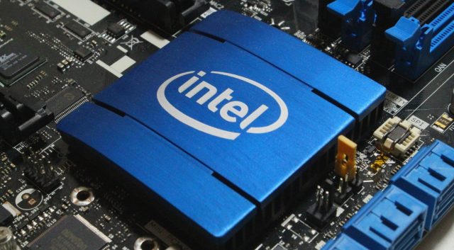 شرائح جديدة من شركة Intel توضح خطة العمل الخاصة بالشركة حتي عام 2018
