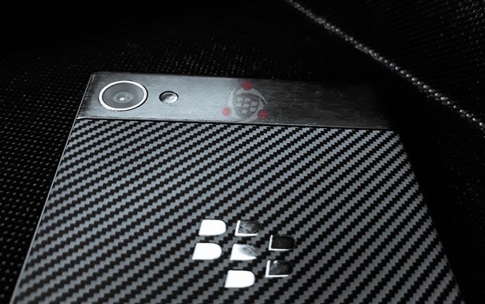 تسريب صور لهاتف BlackBerry Motion وظهور بعض المواصفات