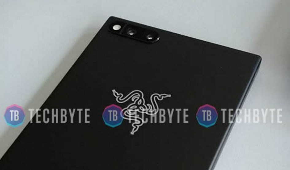 هل هو الهاتف الأقوي للألعاب؟ تعرف علي هاتف شركة Razer الجديد قبل الإطلاق!!