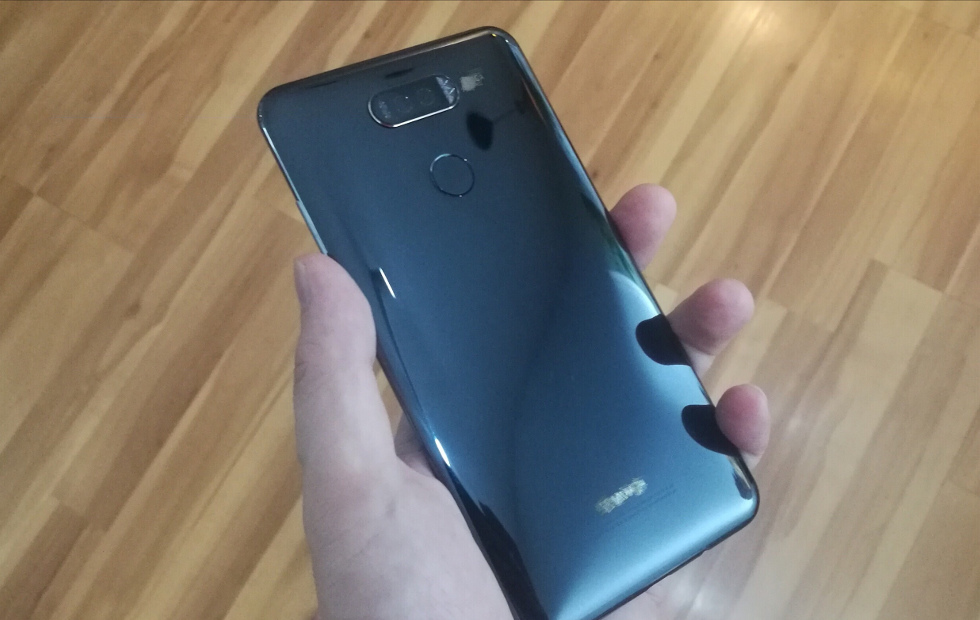 اعلان لهاتف Huawei Mate 10 يؤكد شاشة 6.2 بوصة وبعض المواصفات الأخرى