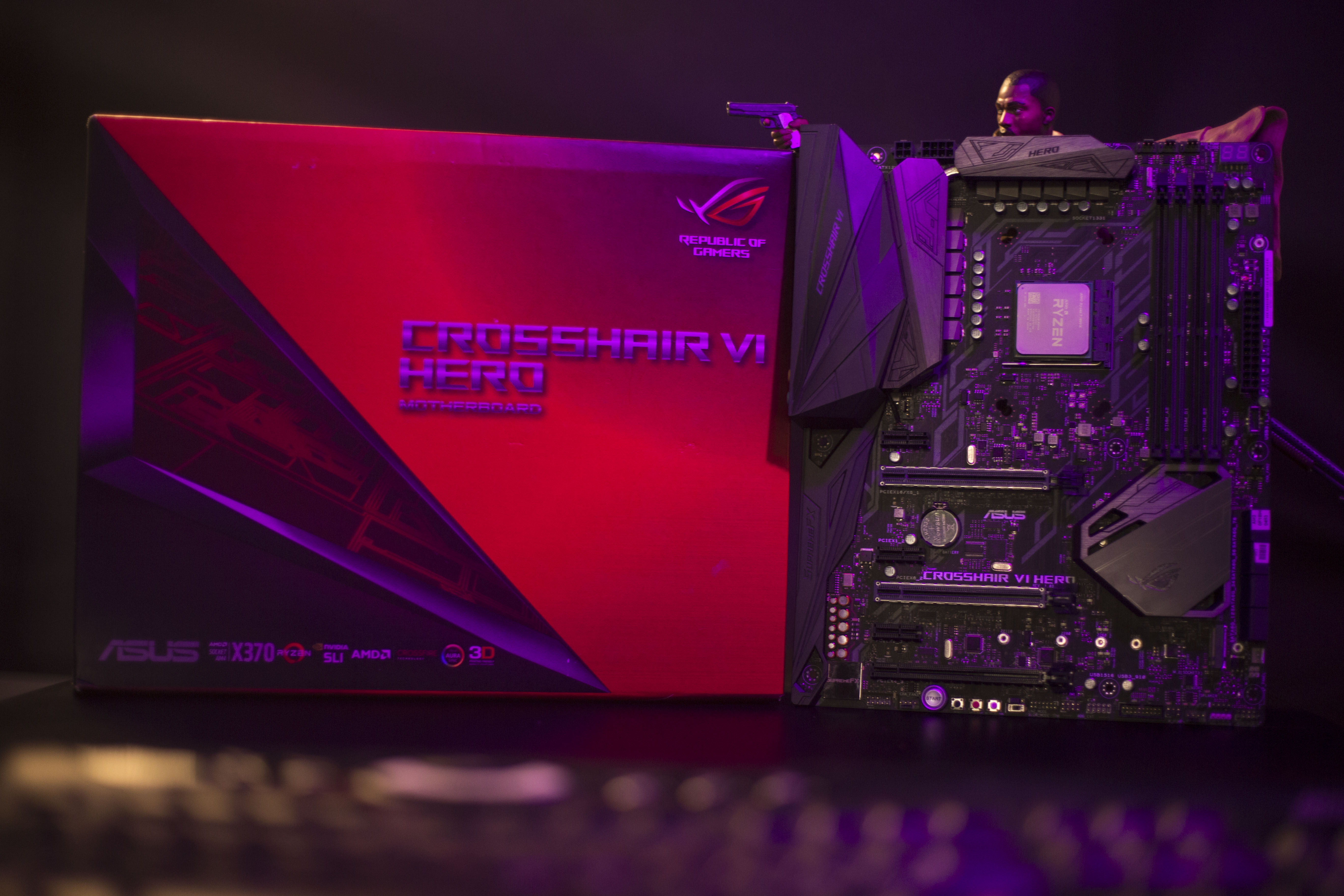 مراجعة اللوحة الأم لجمهور اللاعبين ASUS ROG Crosshair VI Hero