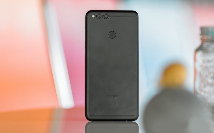 هاتف جديد يظهر تحت الأضواء!! رحبوا معنا بالوافد الجديد هاتف Huawei Mate SE