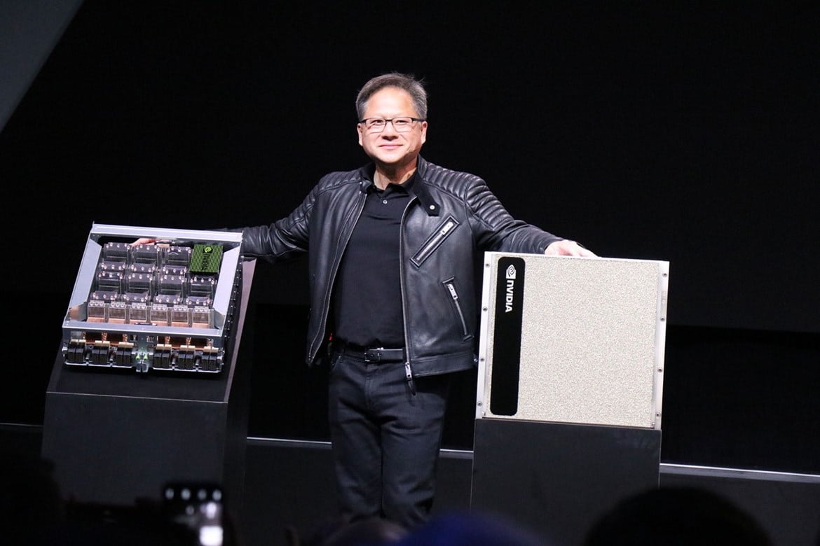 القوة المفرطة في GTC 2018، تعرف على NVIDIA DGX-2