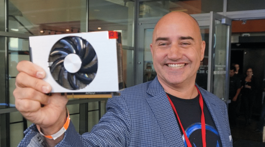 كريس هوك واحد من أقدم وأهم أعضاء AMD يغادر الشركة بعد خدمتها 17 عاماً!