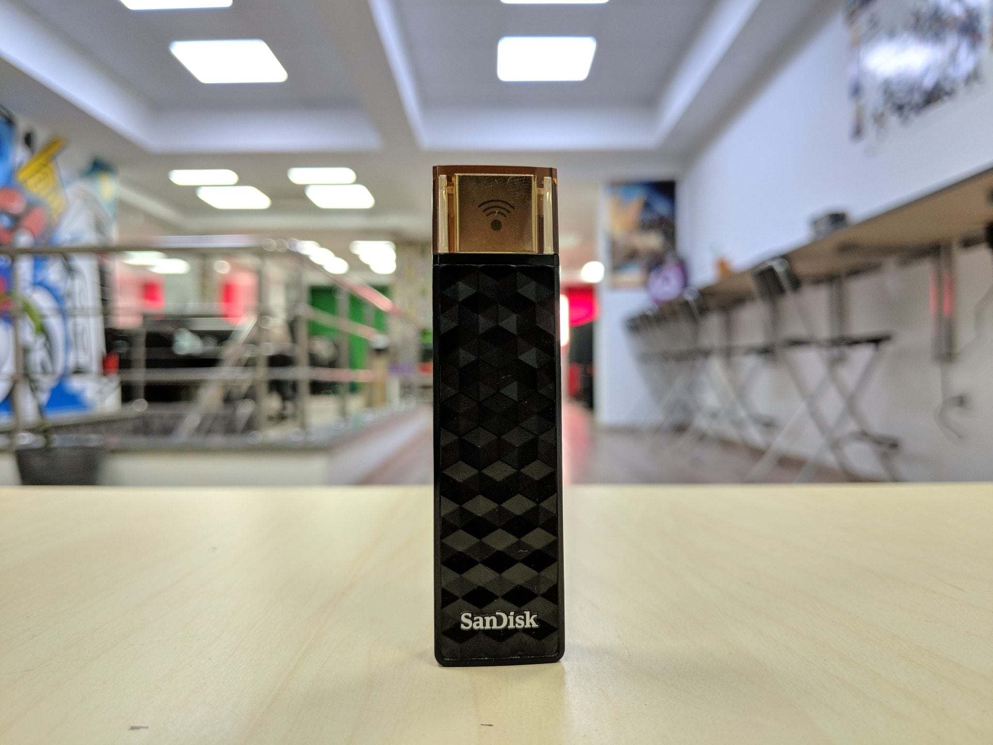 مراجعة الذاكرة اللاسلكية SanDisk Connect wireless stick