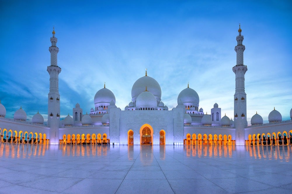 تعرف على أفضل تطبيق للمحافظة على صلواتك Athan Pro