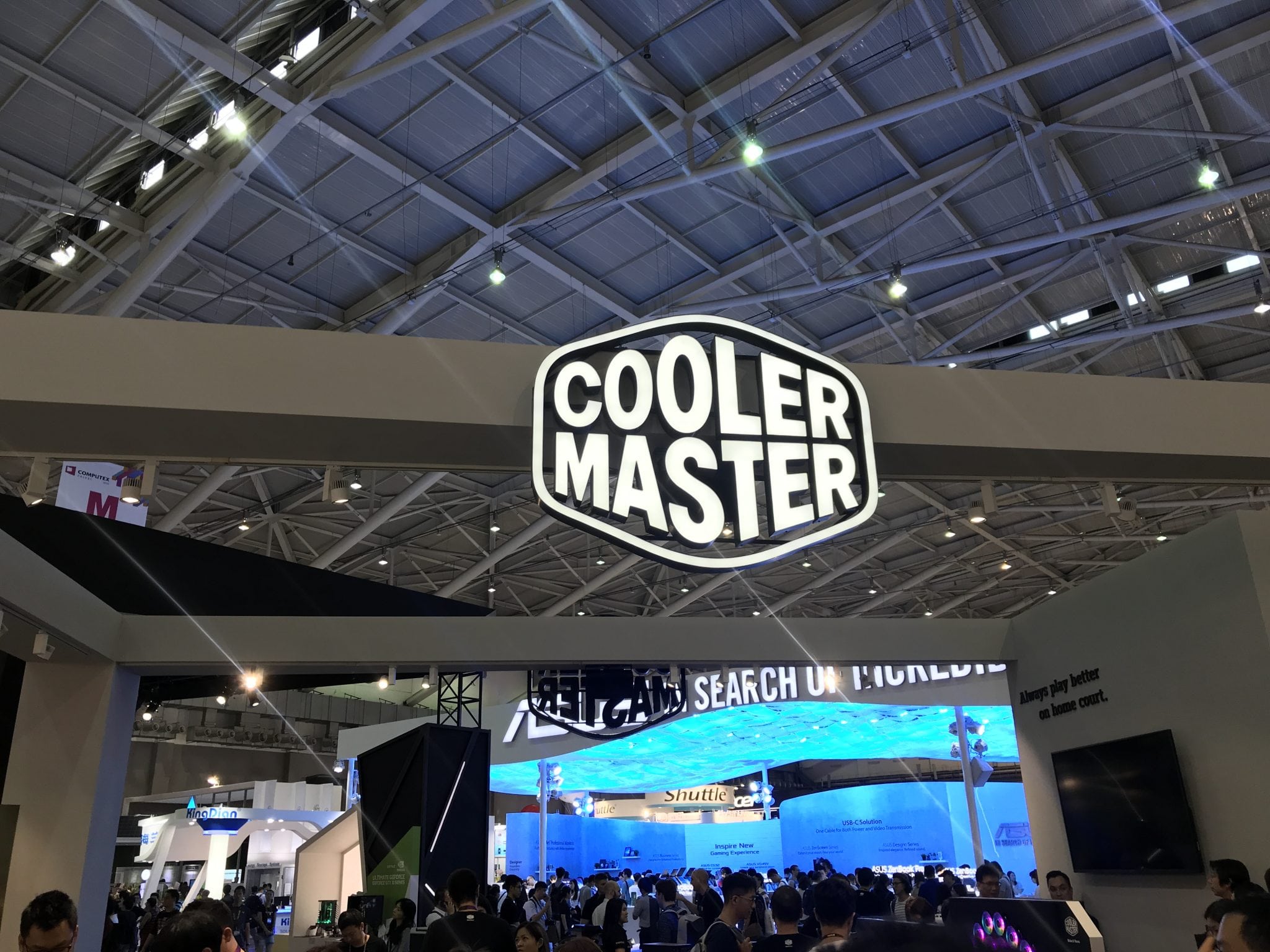 صناديق الحاسب الاحترافية الجديدة من Cooler Master