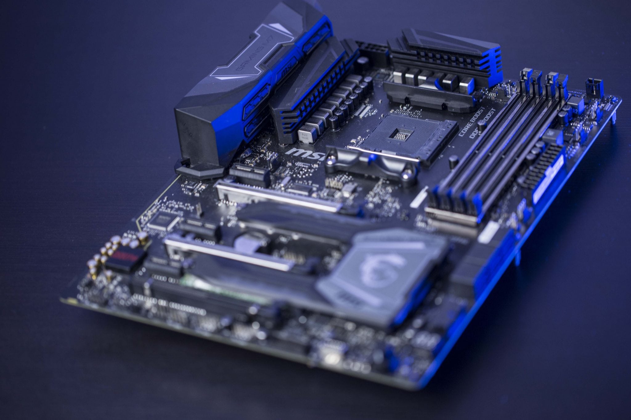 فيها كل حاجة حلوة .. مراجعة MSI X470 Gaming M7 AC