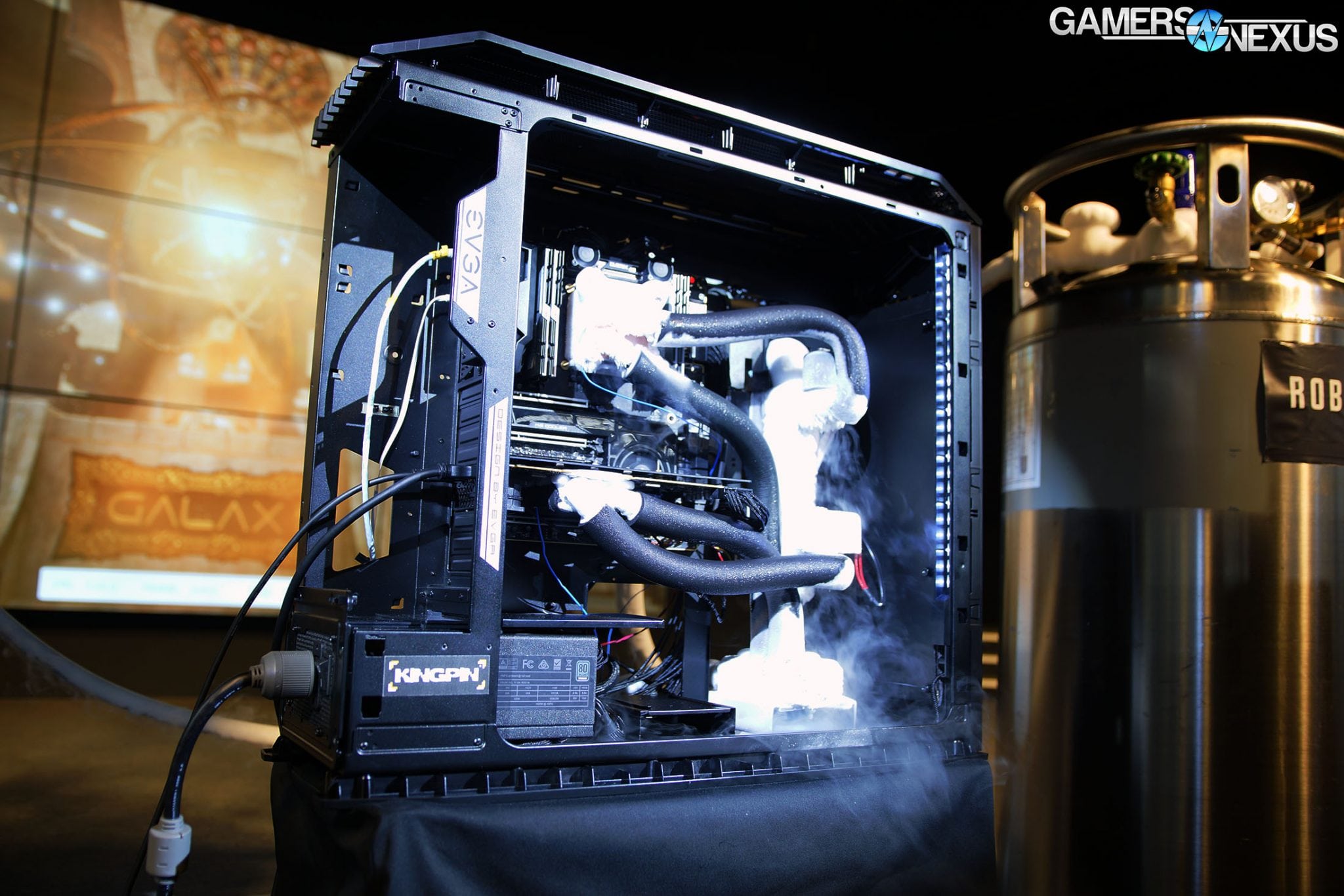 معرض Computex18: شركة EVGA تستعرض آخر ابداعاتها مع بطل كسر السرعة K|NGP|N