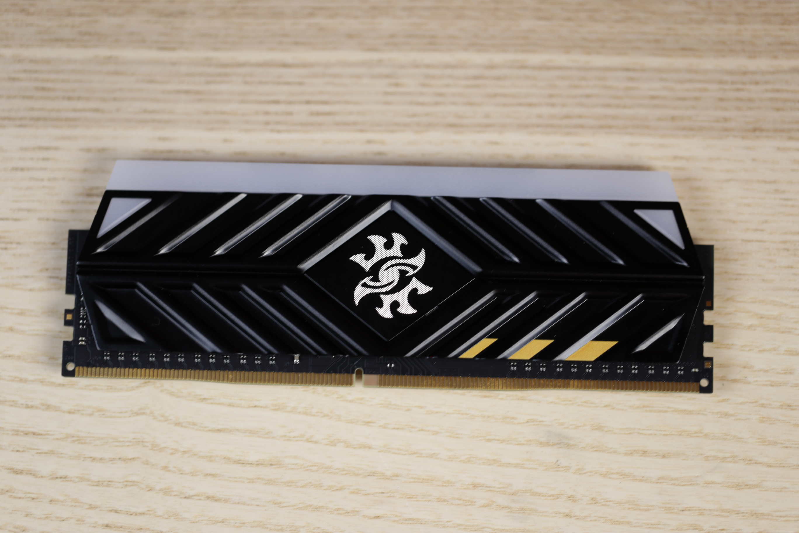 هل تؤثر ترددات الذواكر فى أداء الألعاب؟! | مراجعة ذواكر ADATA XPG Spectrix D41 TUF Edition