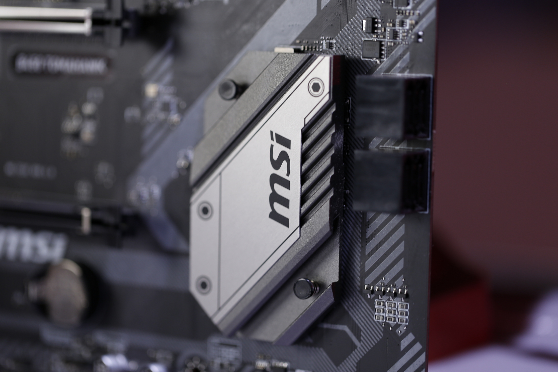 شرائح AMD: أتستحق B550 أن توضع مكان B450 خاصتك؟