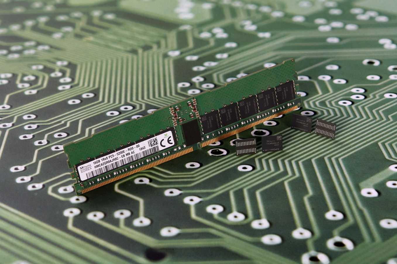 SK Hynix تنجح في تطوير أسرع بطاقة ذاكرة في العالم 1Ynm 16GB DDR5