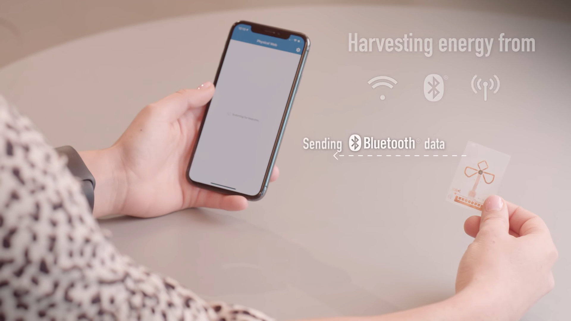 تطوير شريحة Bluetooth ورقية تستمد طاقتها من الهواء