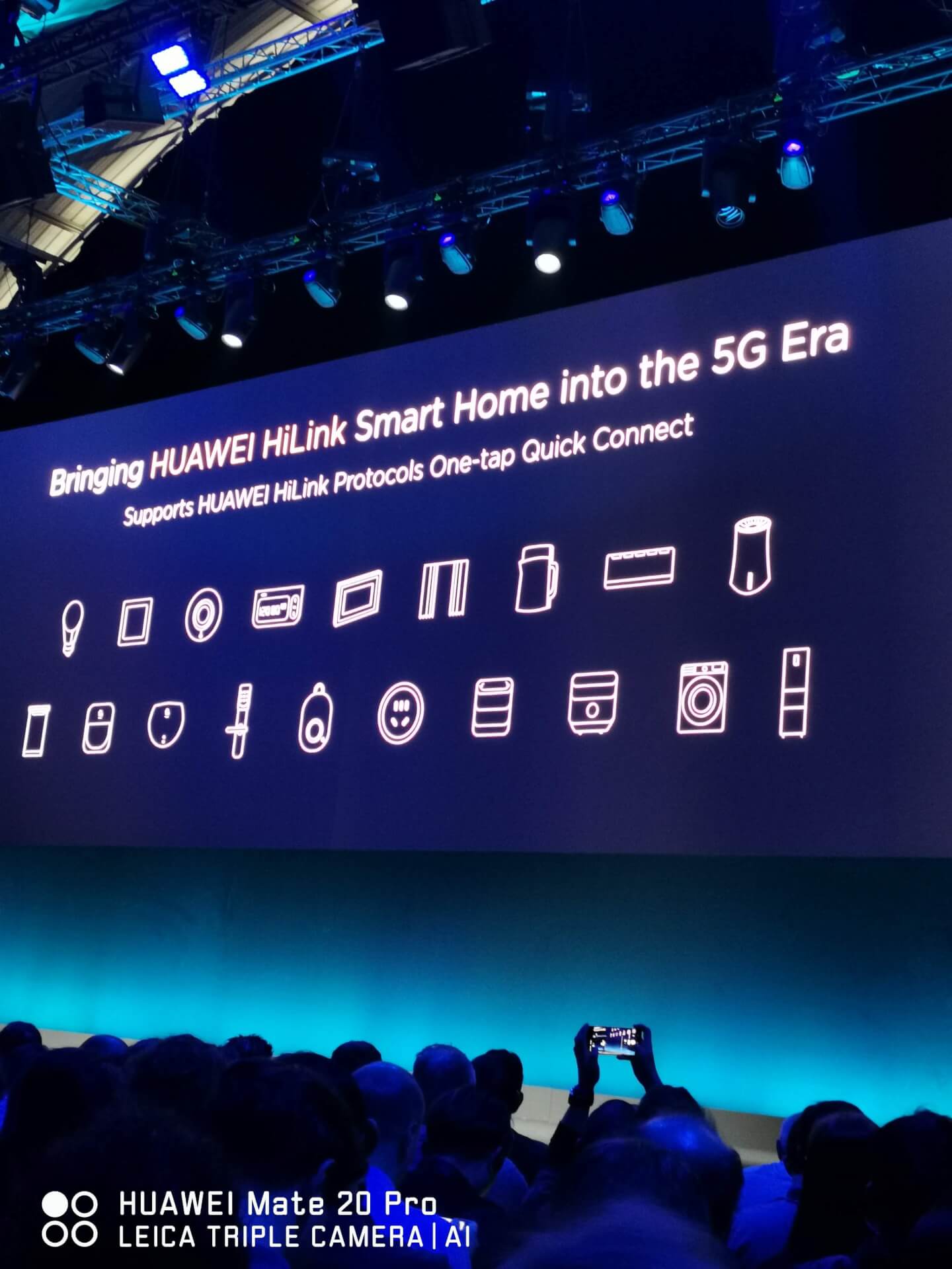 مواصفات وسعر هاتف Huawei Mate X