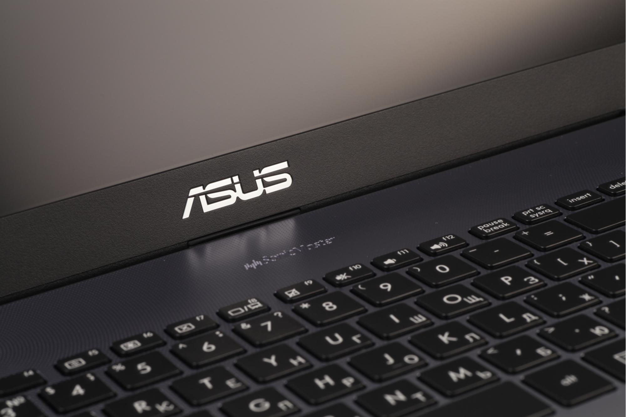 إختراق خوادم ASUS يصيب اكثر من 500 الف مستخدم ببرمجيات خبيثة والشركة ترد