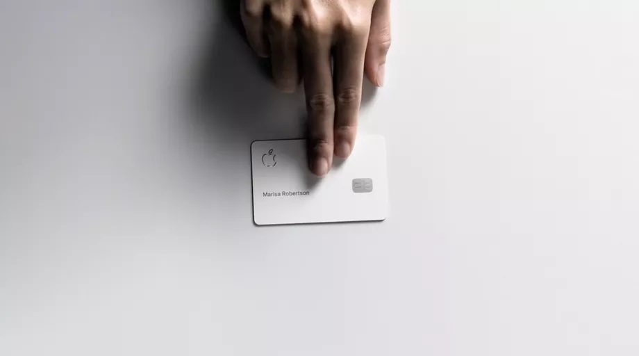 بطاقة Apple Card الائتمانية