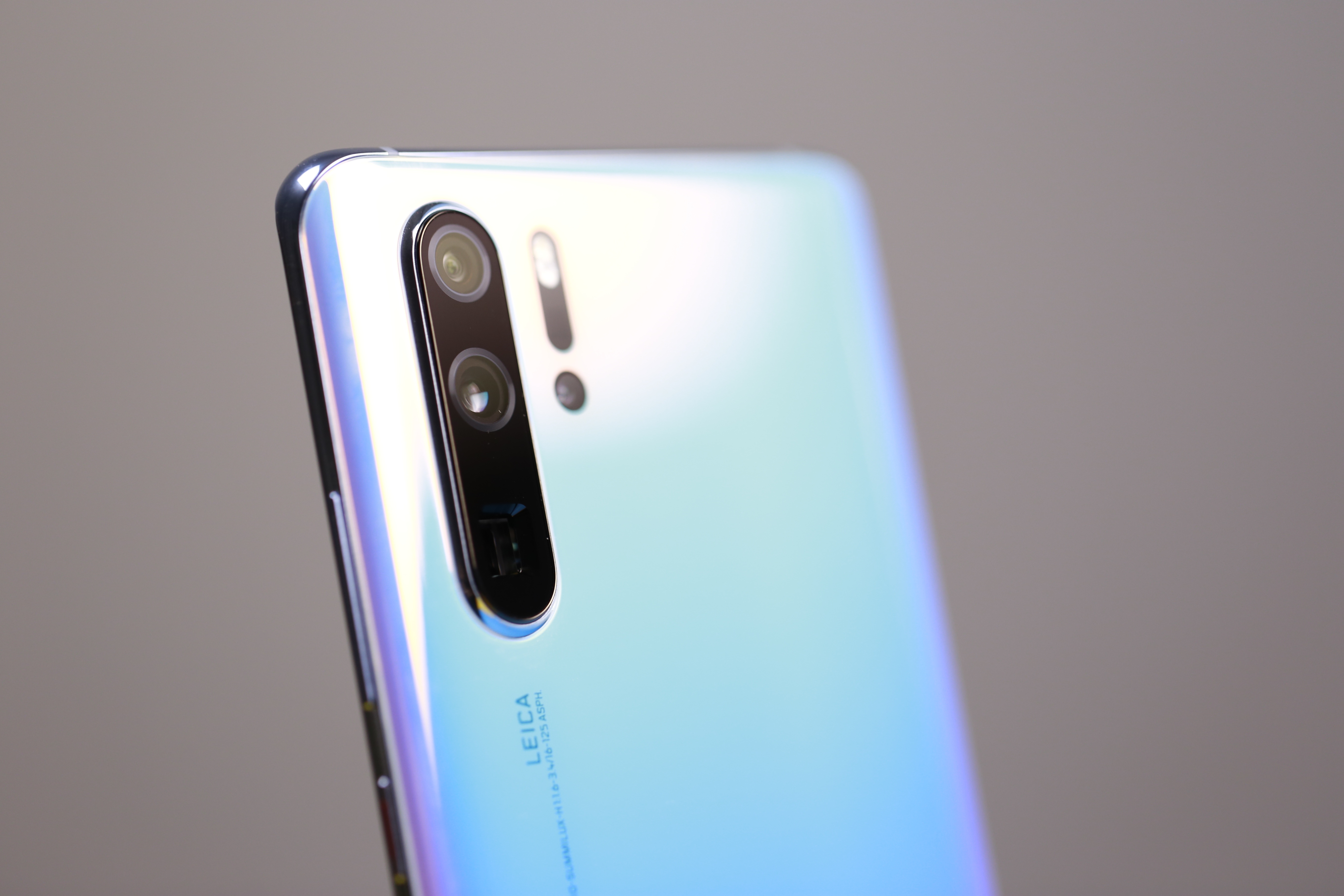 انطباعاتنا الأولية عن هاتف Huawei P30 Pro Huawei P30 Pro (41)