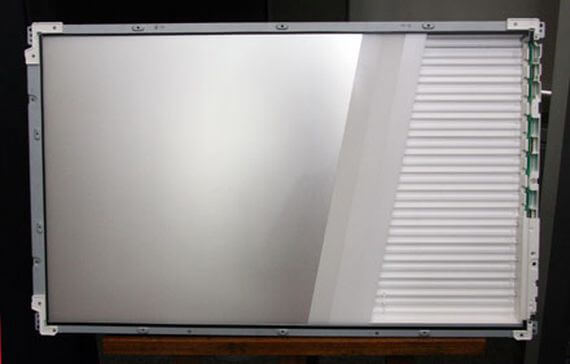 أنابيب فلورسنت كاثود باردة كمصدر للضوء في شاشات LCD