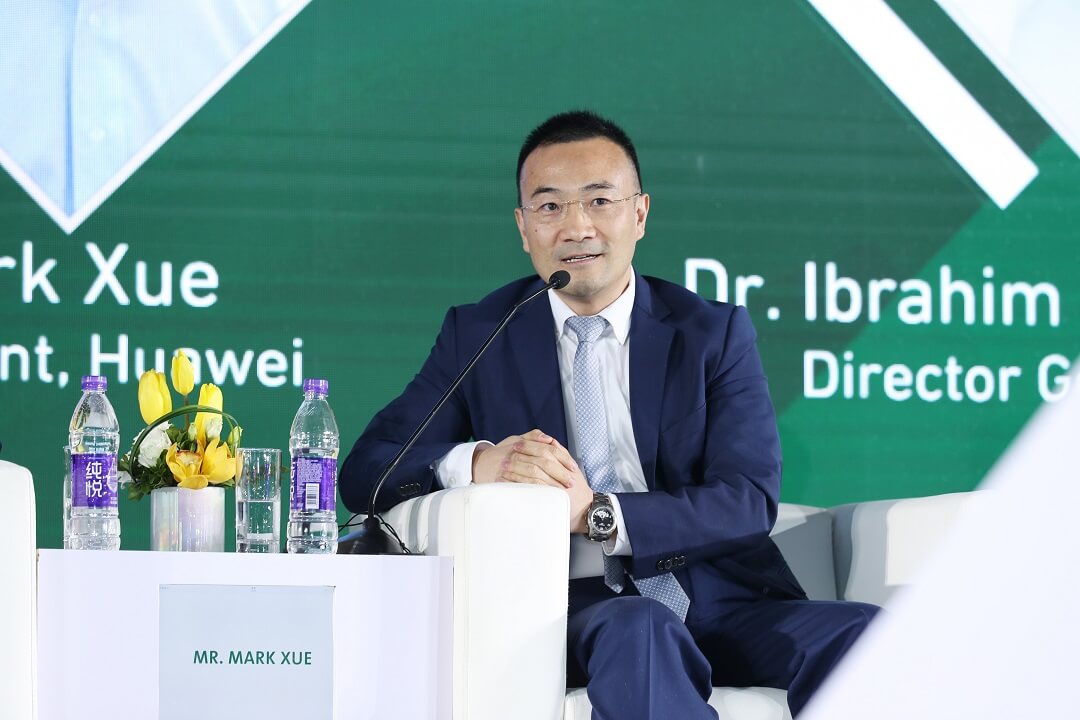 المملكة العربية توقع مع هواوي 5 مذكرات تفاهم على هامش منتدى الاستثمار السعودي الصيني