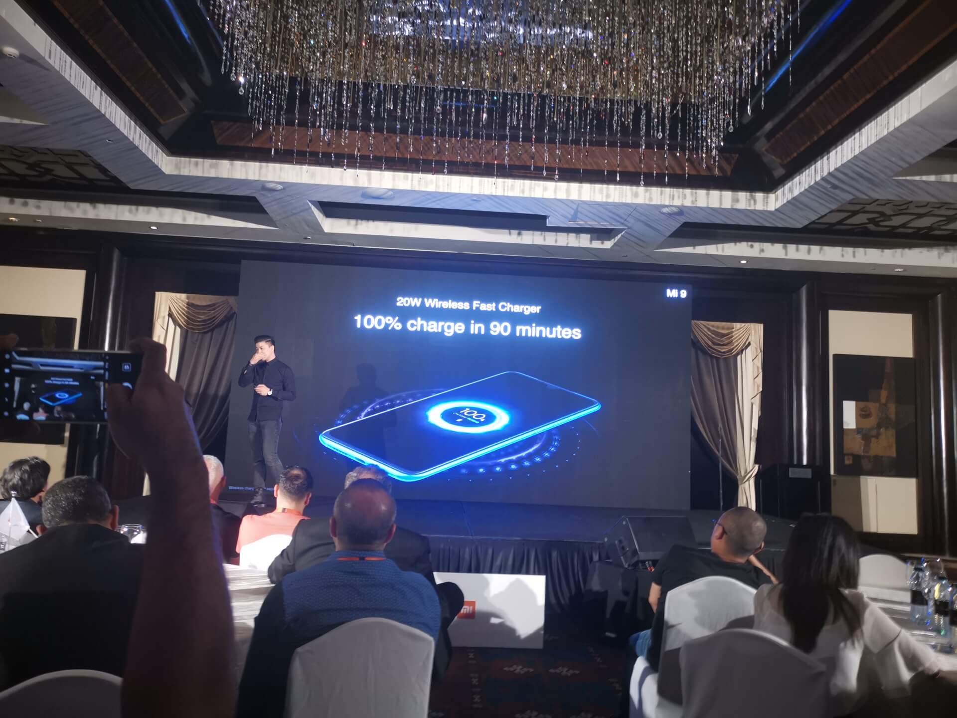 سعر ومواصفات هاتف Xiaomi Mi 9 الجديد
