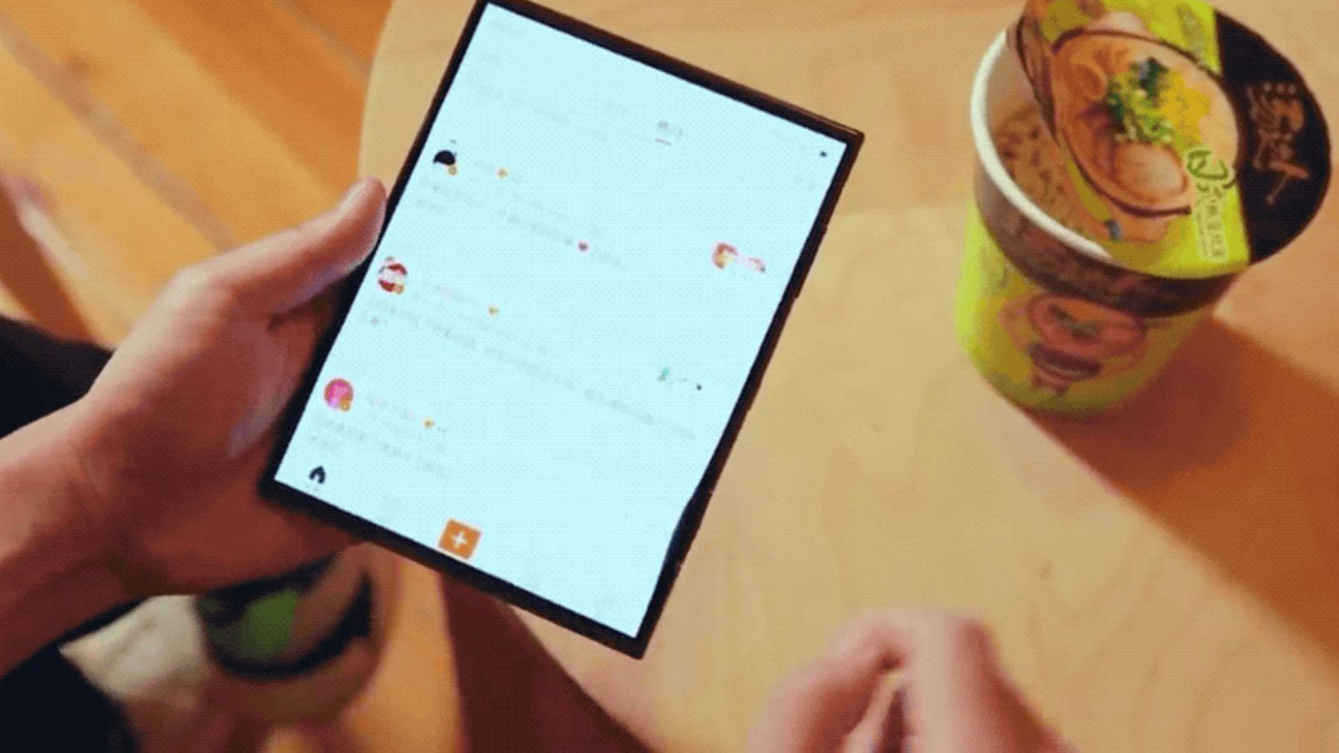 ظهور جديد لهاتف Xiaomi القابل للطي