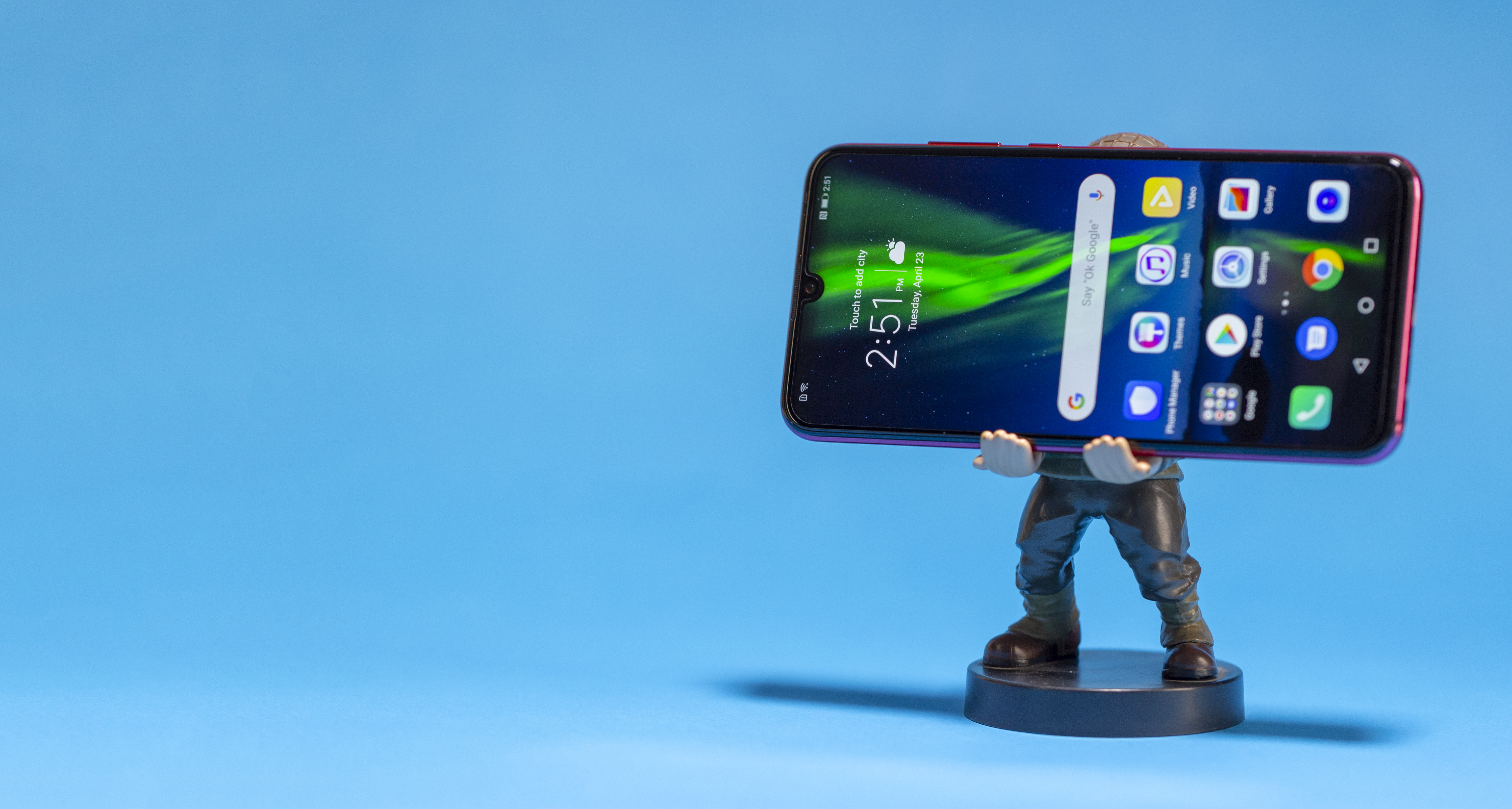 مراجعة هاتف Honor 10i .. هاتف من الفئة المتوسطة بتصميم فلاج شيب
